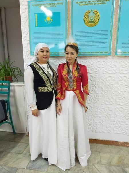 "Өнегелі жеңге, үлгілі қайынсіңлі"